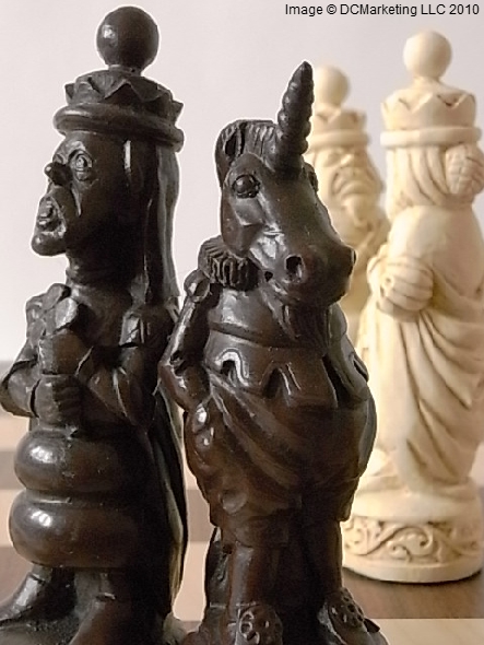 Lewis Carroll Plain 
Theme Chess Set